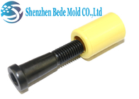Composants médians en nylon jaunes de moule de précision de moule de serrures pour le moulage par injection